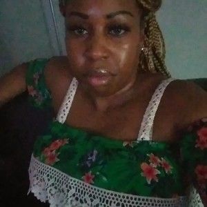 Meet your Posher, Zakira